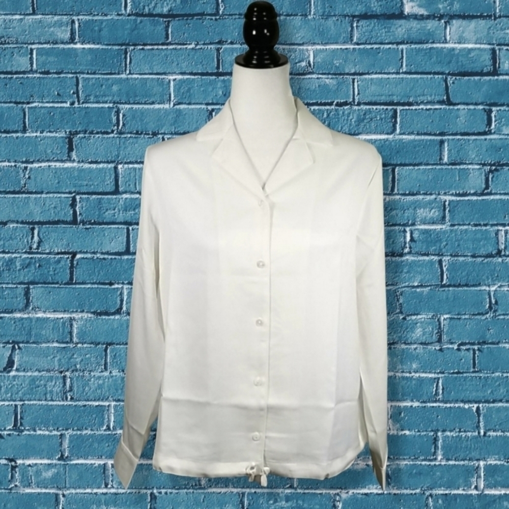 UCHUU Montréal Button Up Long Sleeve Blouse Designer Sample